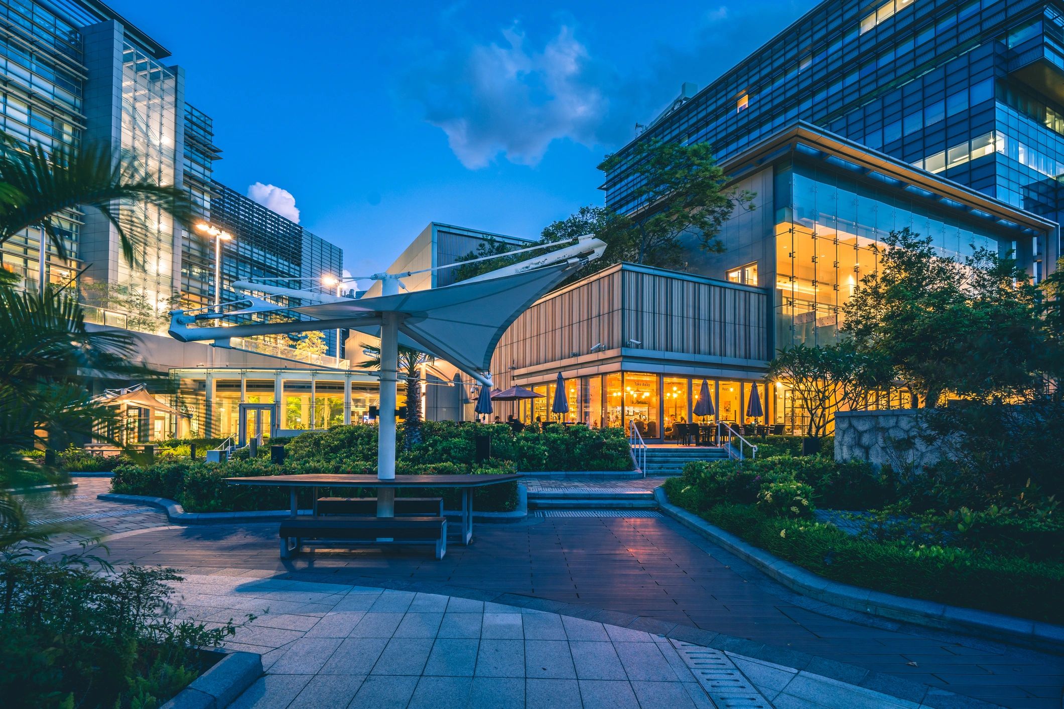 Waterfront Retail Plaza